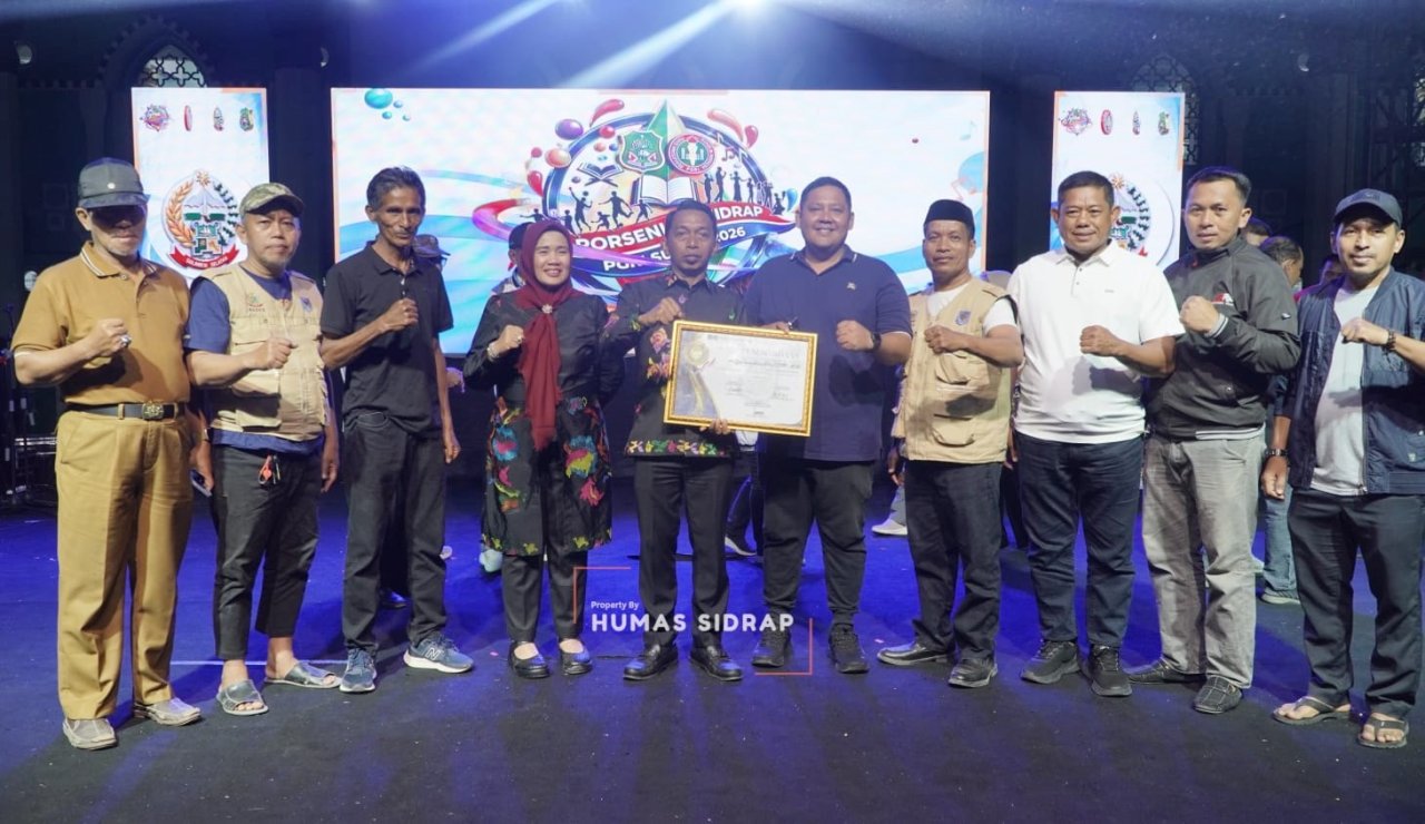 Bupati Sidrap Raih Penghargaan DPP Apdesi atas Komitmen Perkuat Ketahanan Pangan Desa