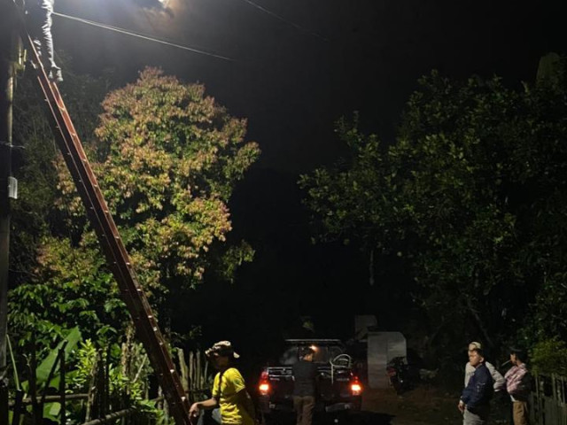 Ombudsman Sulsel Fasilitasi Perbaikan Lampu Jalan di Desa Gattareng