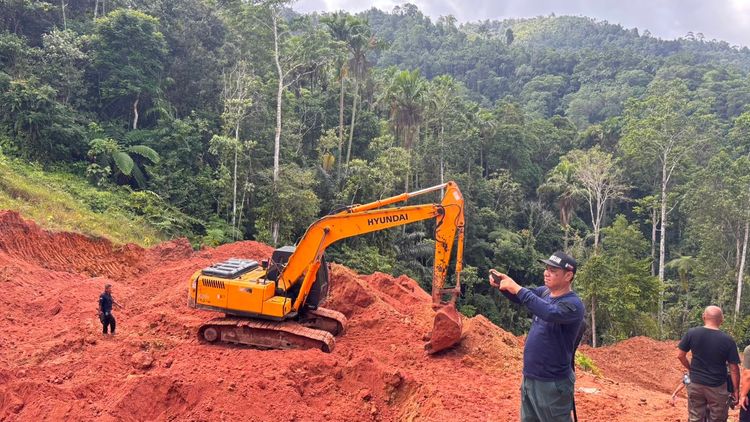 Tambang Emas Ilegal di Kawasan Hutan Sulut Digerebek, Ekskavator dan Lima Orang Diamankan