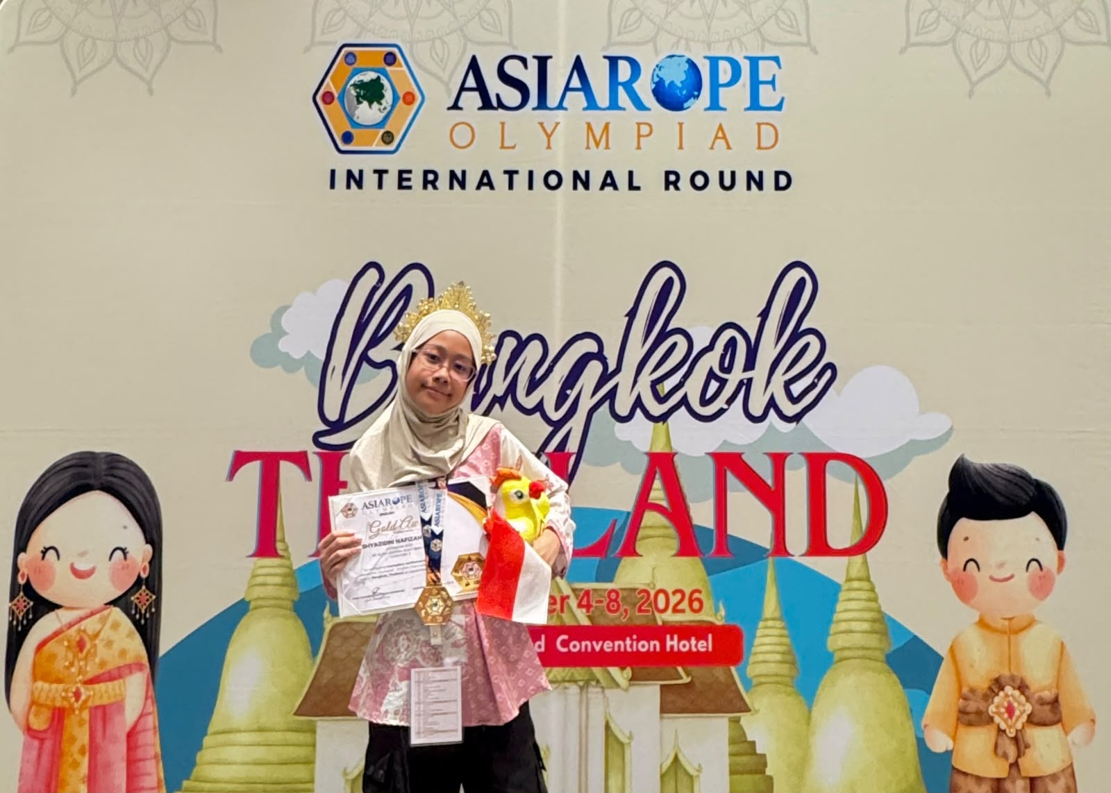 Siswi SD Athirah Baruga Raih Emas Olimpiade Bahasa Inggris Internasional di Bangkok